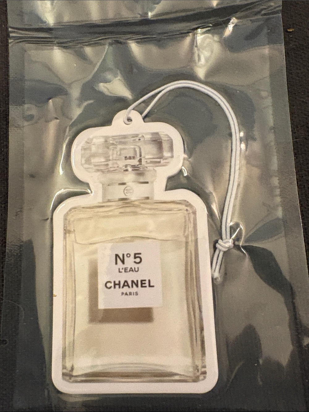 Chanel N°5 L'Eau Scented Air Freshener - White